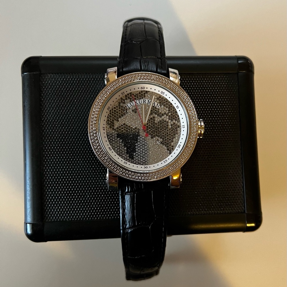 Luxurmam World Map Mens VS Diamond Watch
